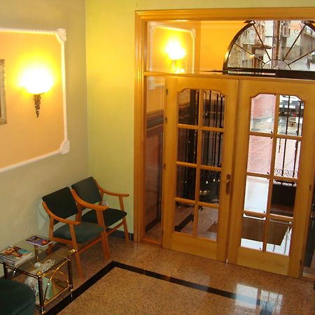 Hostal Universal Бенавенте Екстер'єр фото