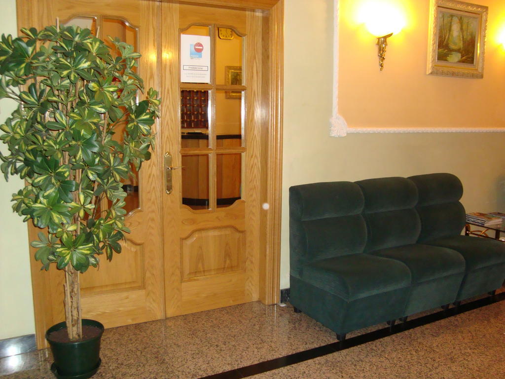 Hostal Universal Бенавенте Номер фото